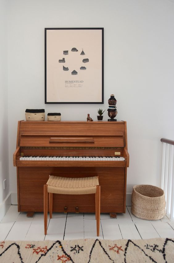 Muziekinstrumenten in huis HOMEASE