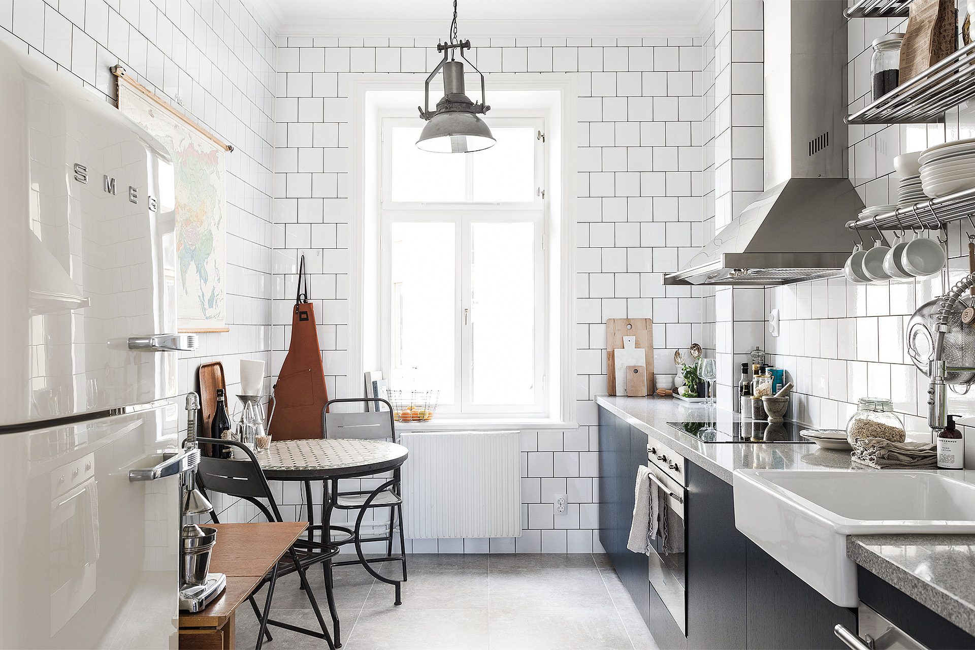 Spiksplinternieuw Blauwe keuken met witte wandtegels | HOMEASE IC-47