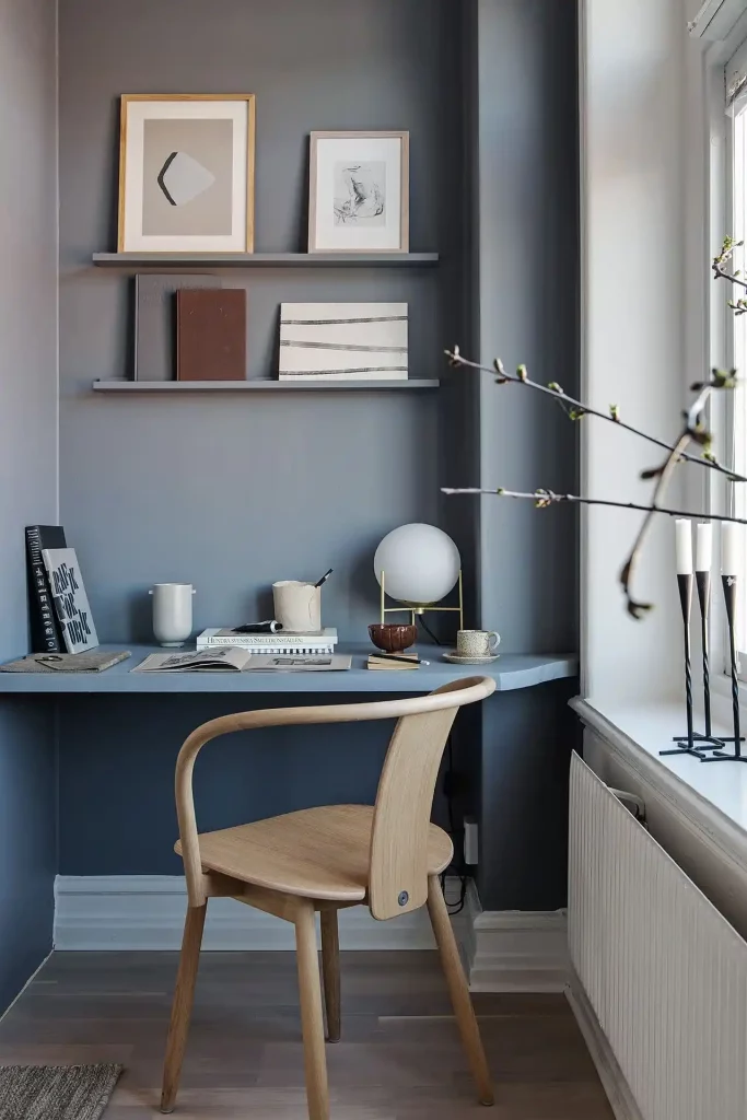 Blauw is een uitstekende keus voor op kantoor of thuiswerkplek.