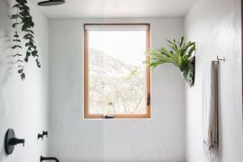 De minimalistisch warme badkamer van Erin!