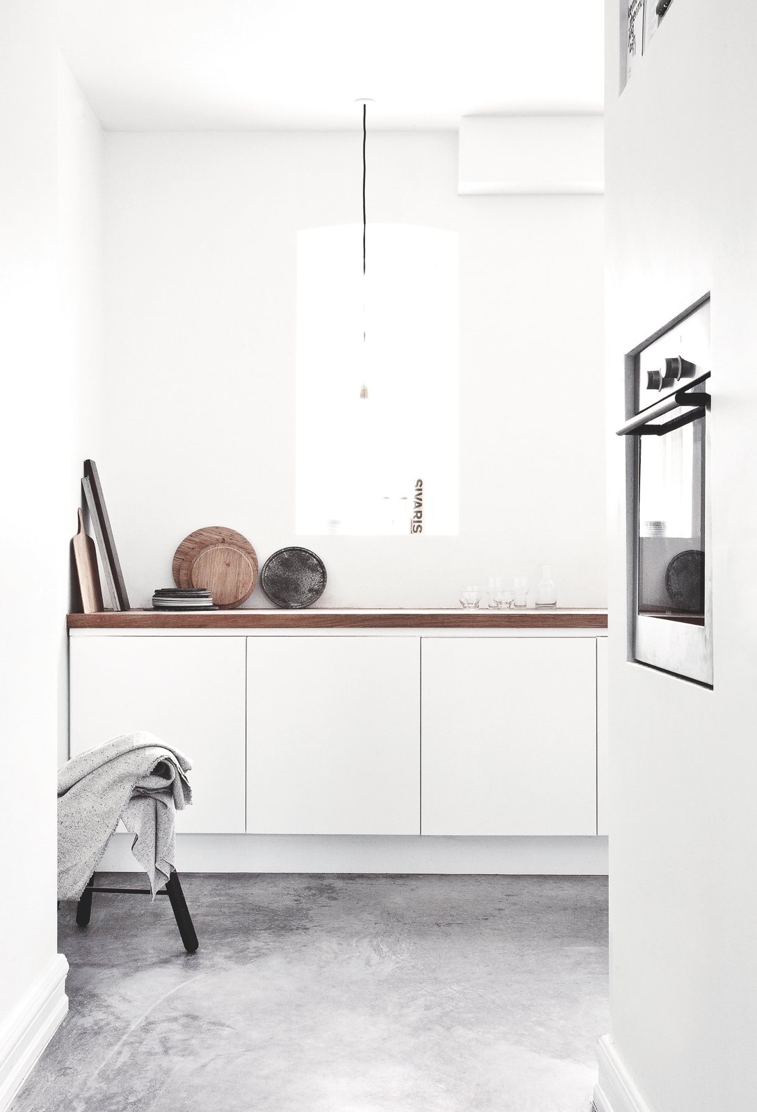 Deens minimalistisch interieur vol met designmeubelen