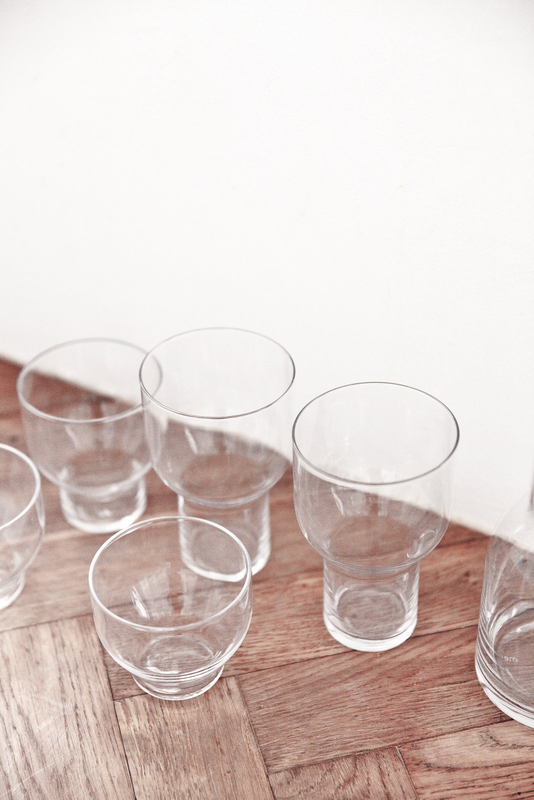 Deens minimalistisch interieur vol met designmeubelen