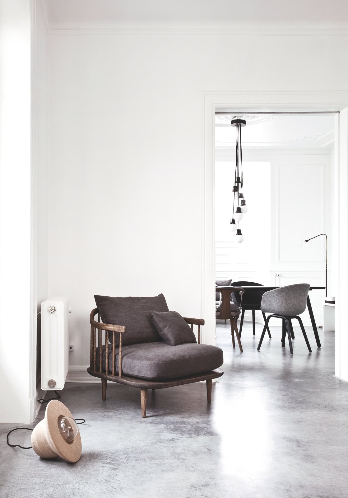 Deens minimalistisch interieur vol met designmeubelen