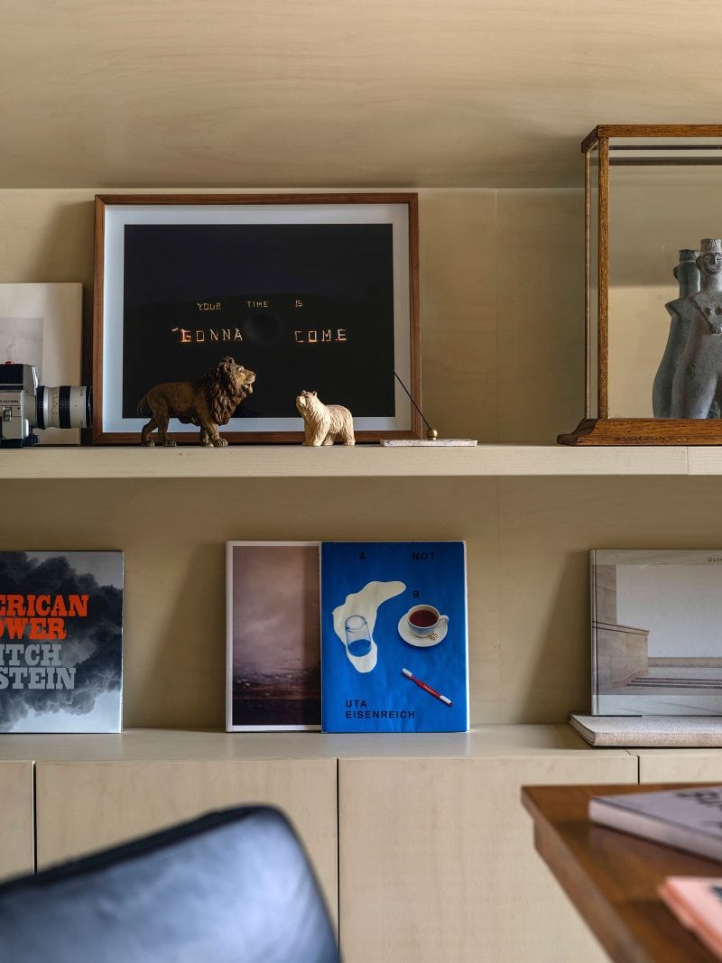 Deze jaren '50 woning is luxe, modern en romantisch chique geworden!