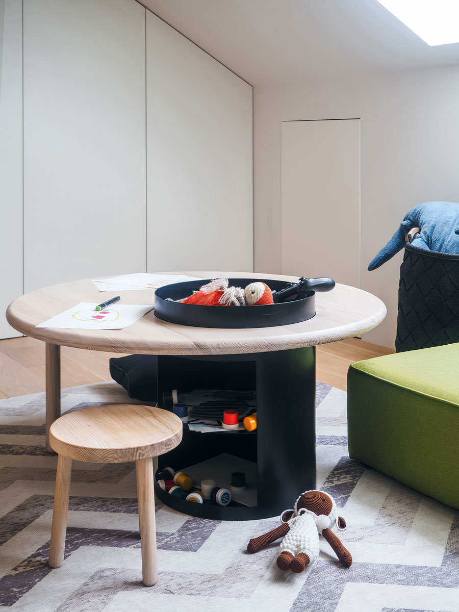 Deze moderne kindvriendelijke woonkamer moet je zien!