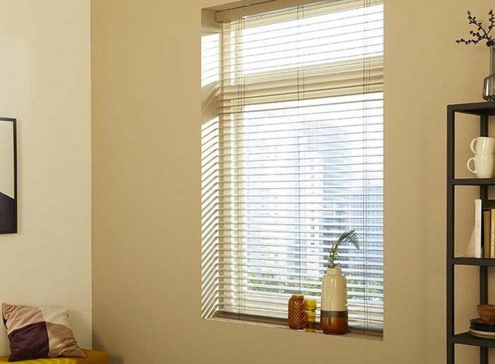 elektrische raamdecoratie voordelen jaloezien