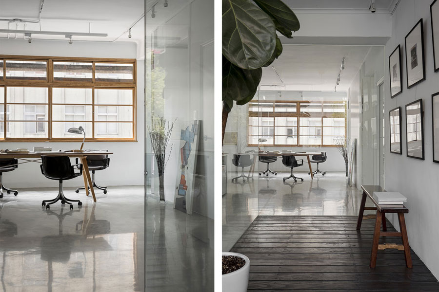 Het moderne en minimalistische kantoor van ontwerpbureau Studio In2