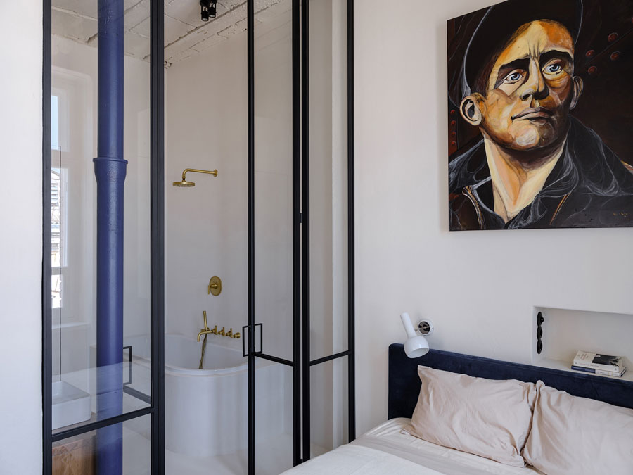 Het mooie karakteristieke vintage appartement van filmregisseur Marc Raymond Wilkins