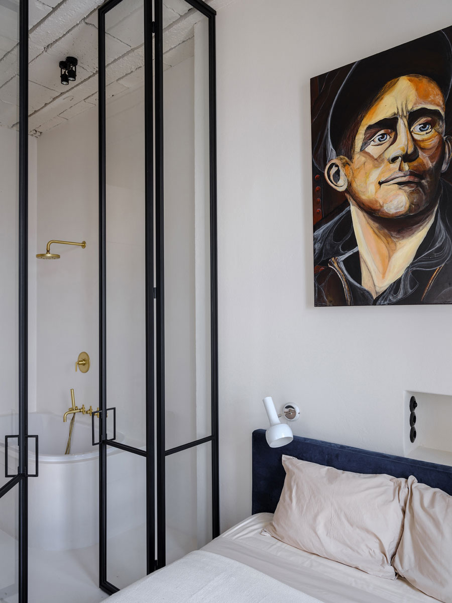 Het mooie karakteristieke vintage appartement van filmregisseur Marc Raymond Wilkins