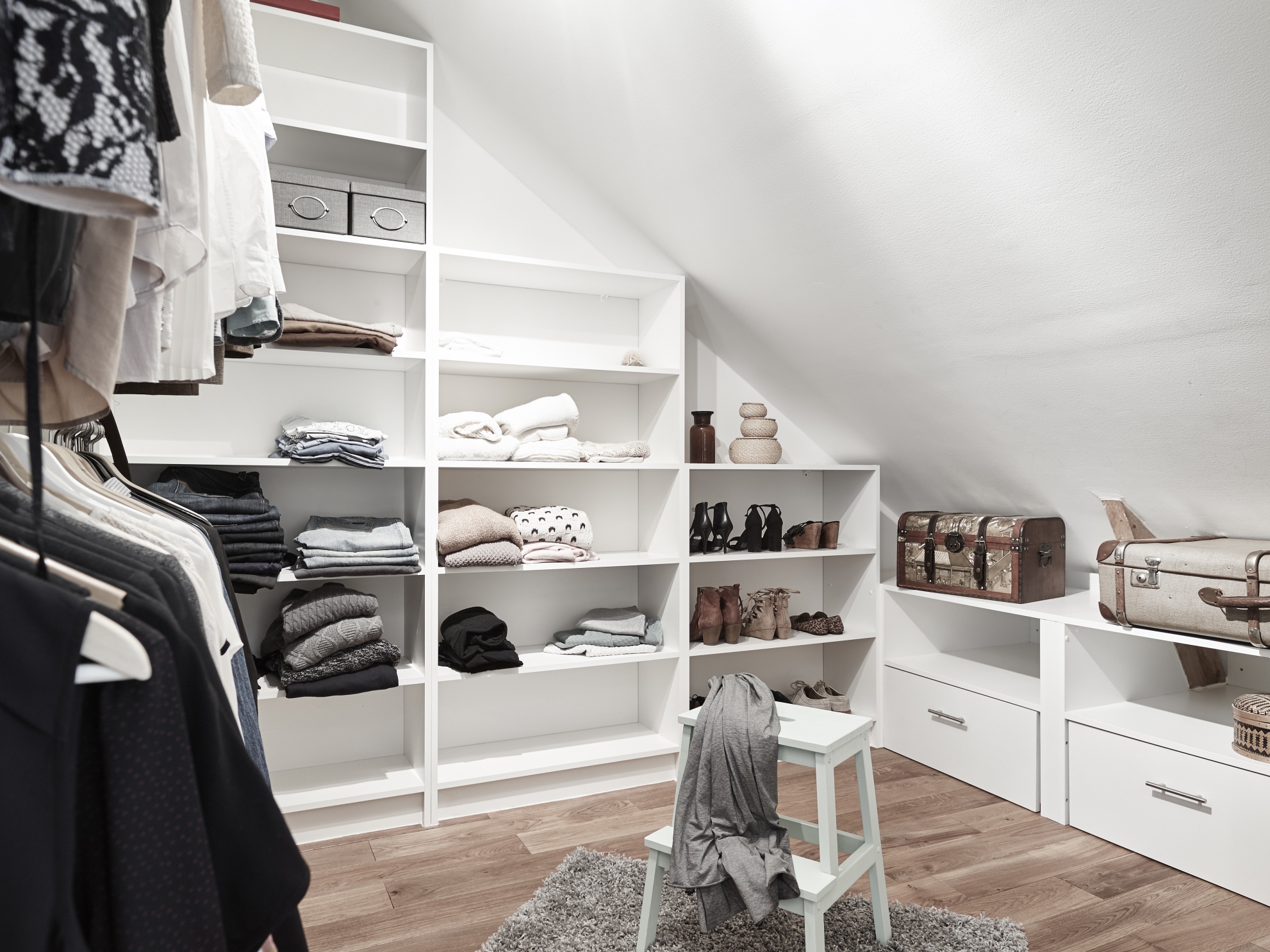 Ikea Open Inloopkast Inloopkast op zolder - HOMEASE