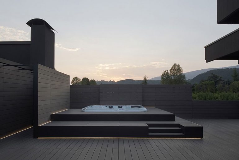 Inspirerende verbouwing van een ruim dakterras
