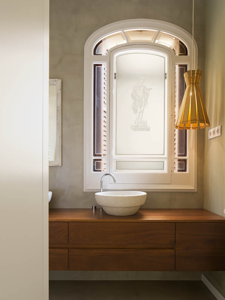 Interieur waar het klassieke Art nouveau met modern is gecombineerd