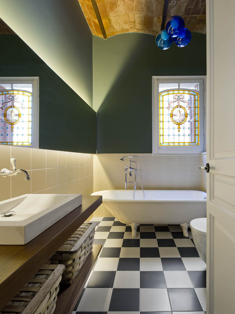 Interieur waar het klassieke Art nouveau met modern is gecombineerd