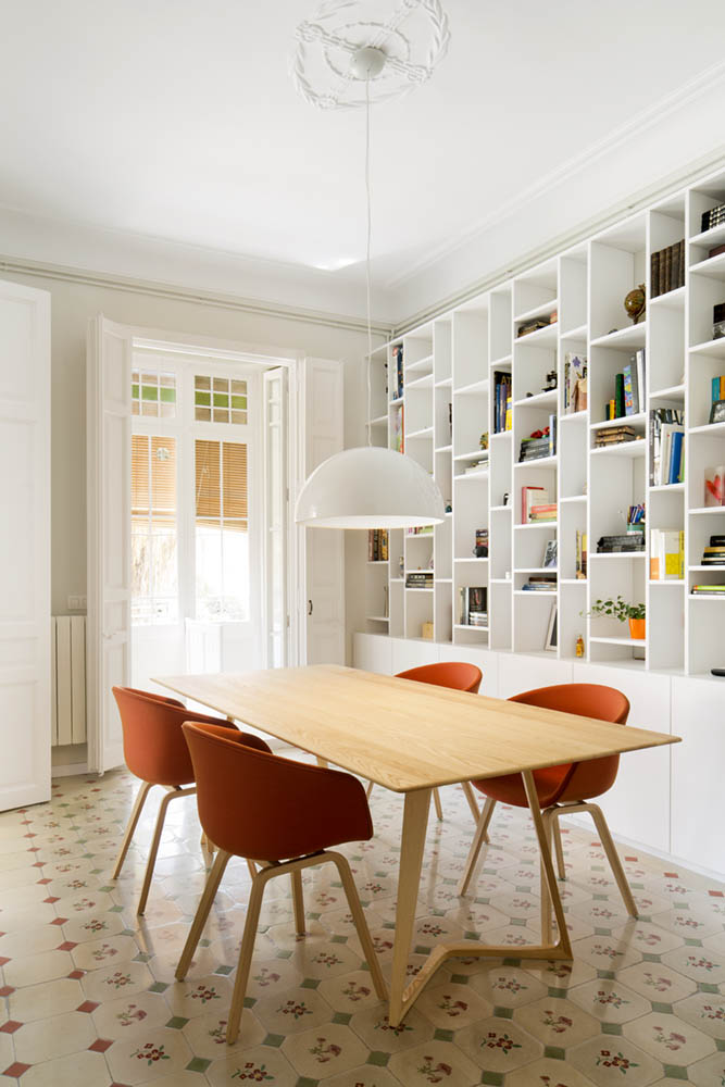 Interieur waar het klassieke Art nouveau met modern is gecombineerd