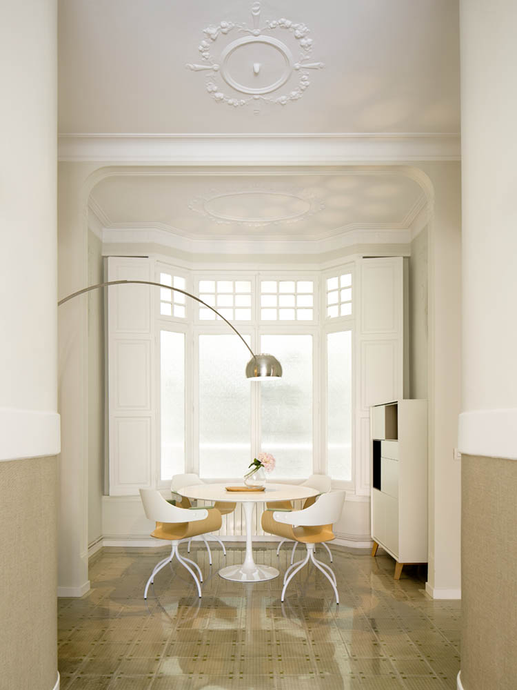 Interieur waar het klassieke Art nouveau met modern is gecombineerd