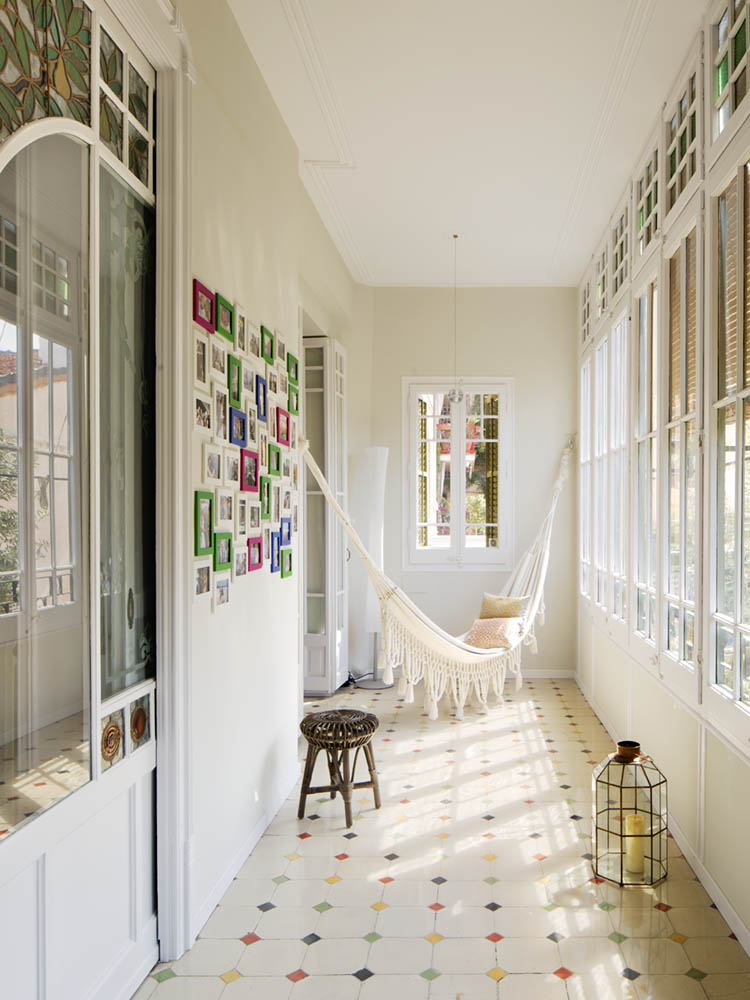 Interieur waar het klassieke Art nouveau met modern is gecombineerd