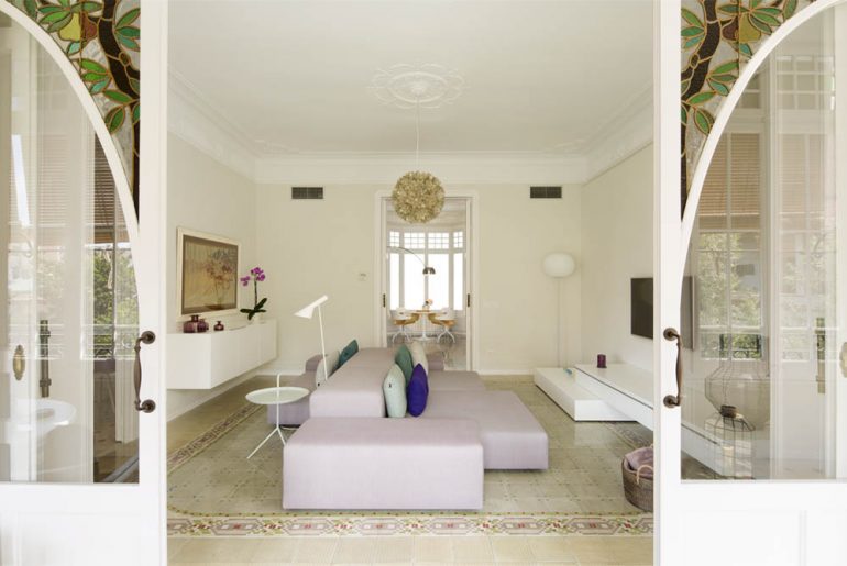 Interieur waar het klassieke Art nouveau met modern is gecombineerd