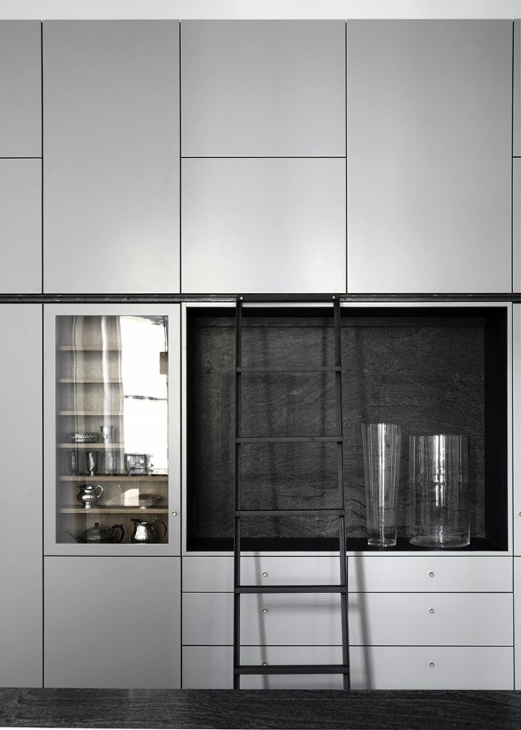 Kastenwand keuken ladder