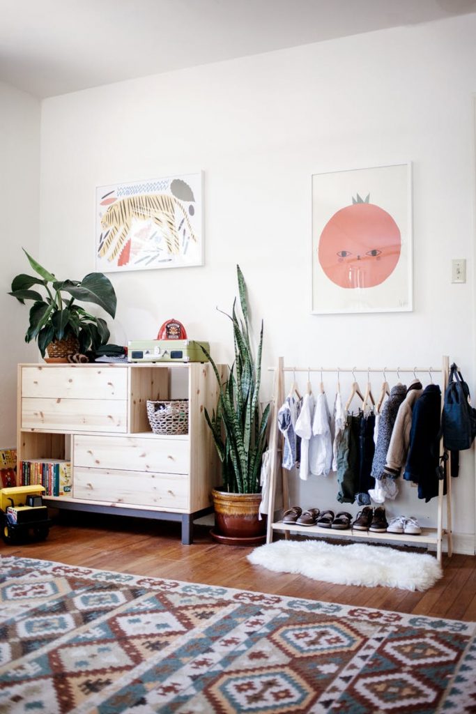 De kinderkamer van Adam en Edie is geïnspireerd door de Montessori methode