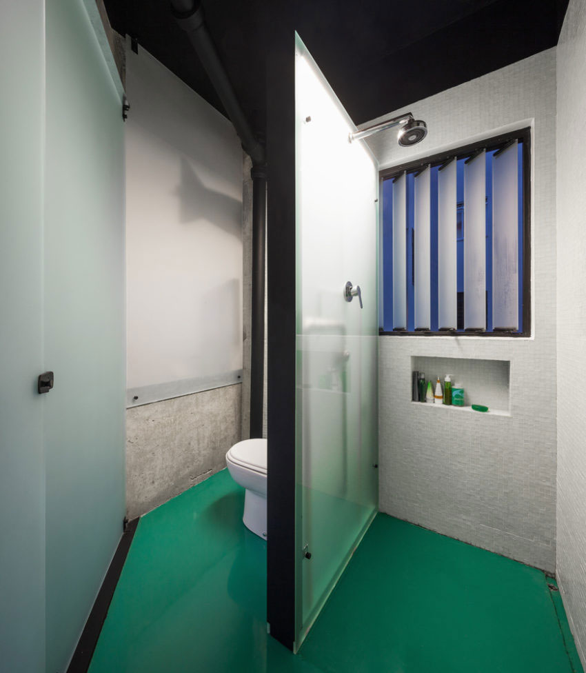 Klein open loft appartement met een groene vloer!