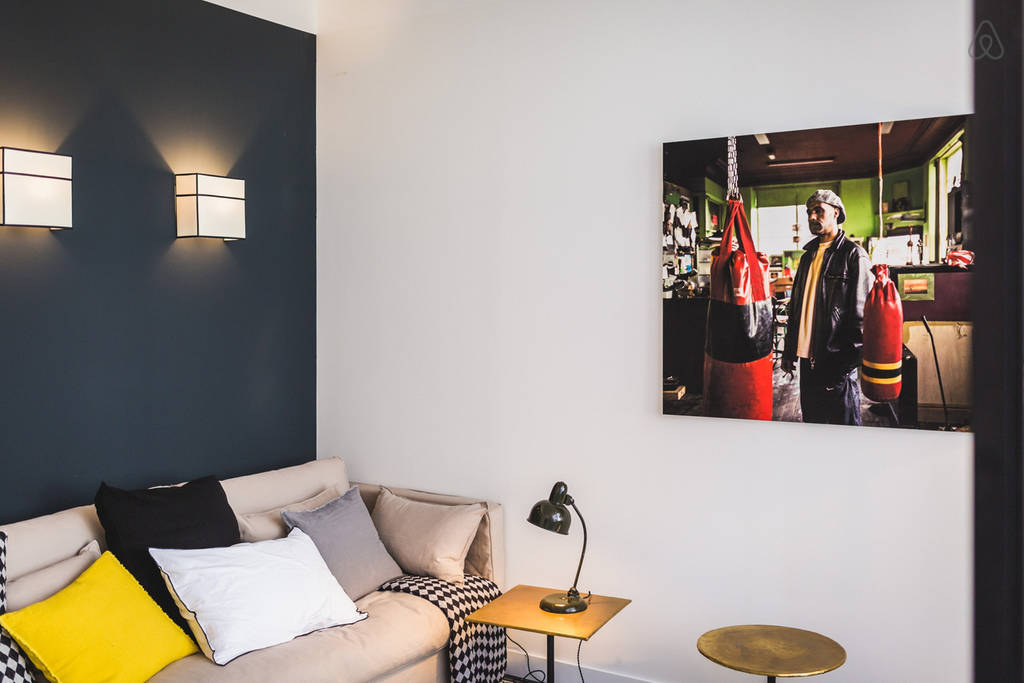 Deze kleine woonkamer uit Zuid Frankrijk is super leuk ingericht!