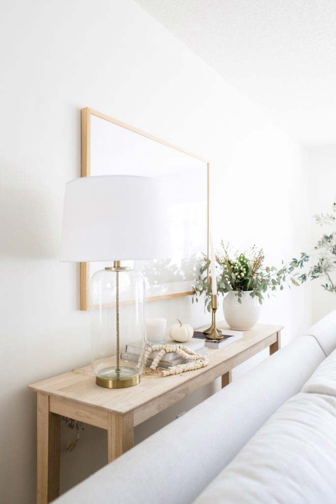 leuke styling sidetable achter bank