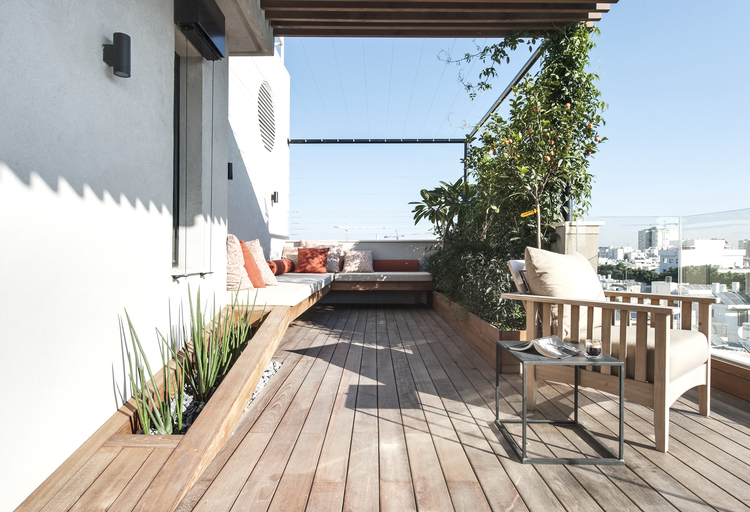 Lounge balkon van een stoer loft appartement Lounge balkon van een stoer loft appartement
