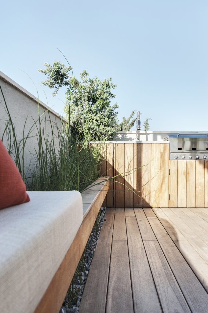 Lounge balkon van een stoer loft appartement Lounge balkon van een stoer loft appartement