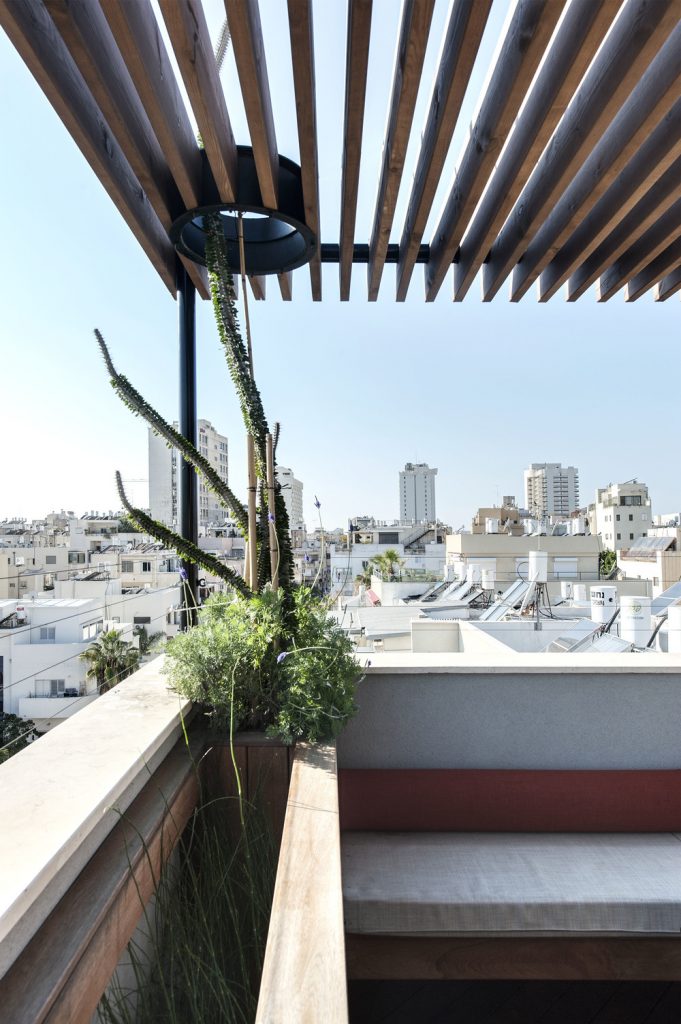 Lounge balkon van een stoer loft appartement Lounge balkon van een stoer loft appartement