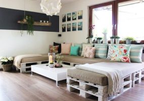Loungebank maken in woonkamer