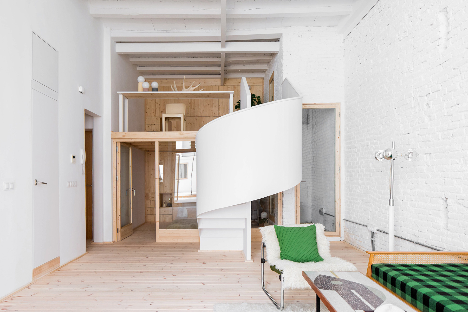 Minimalistische oase tuin in Barcelona