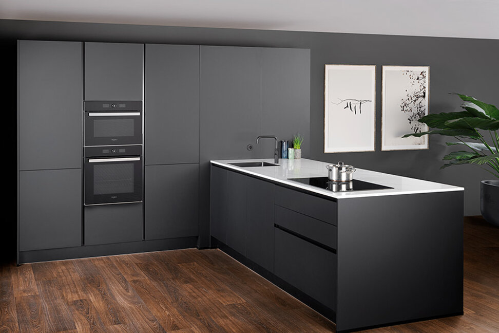 minimalistische zwarte keuken