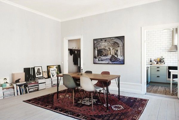 Perzisch tapijt onder eettafel