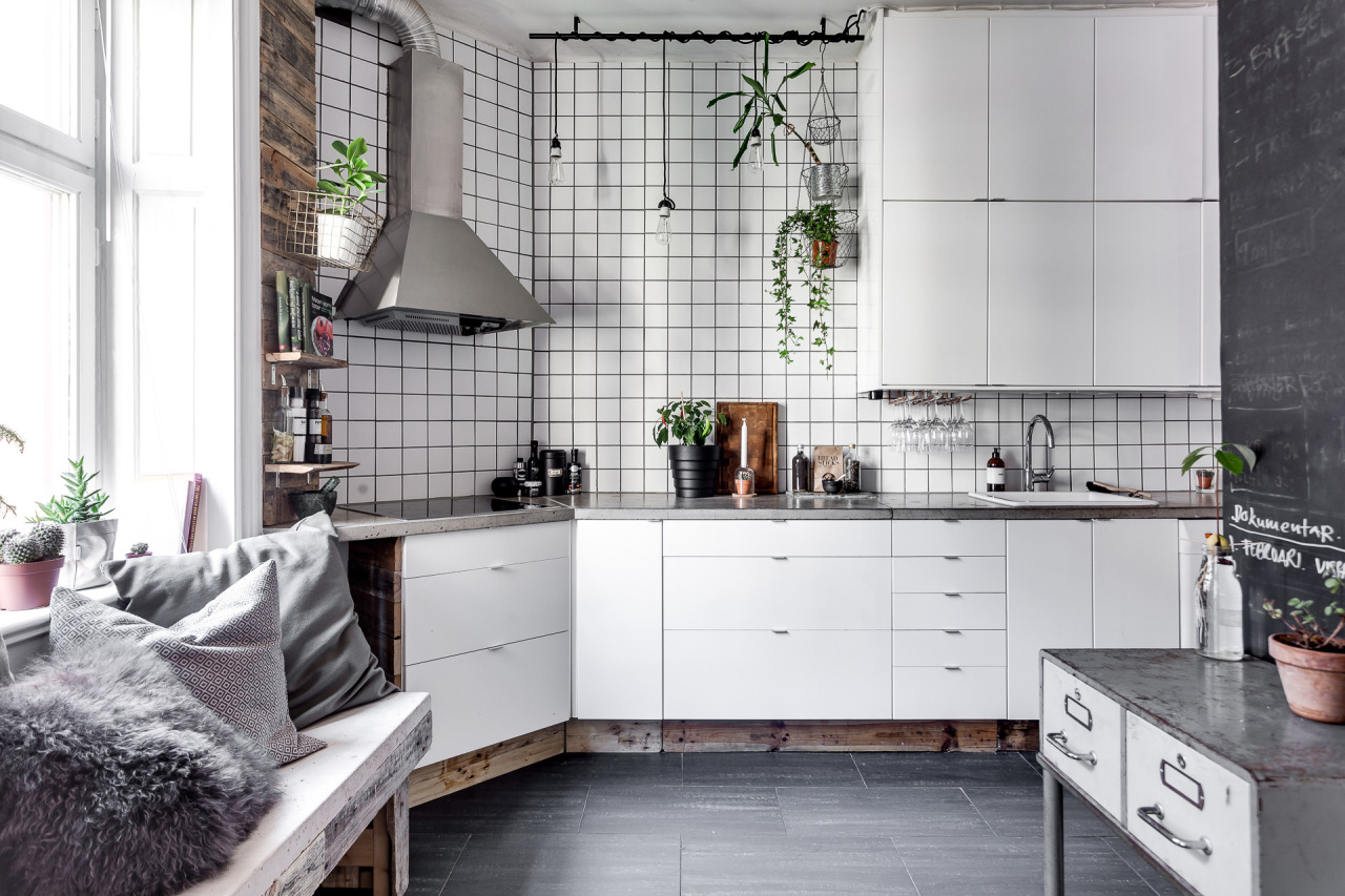 Dit Scandinavisch appartement is anders, maar wel super stoer ingericht!