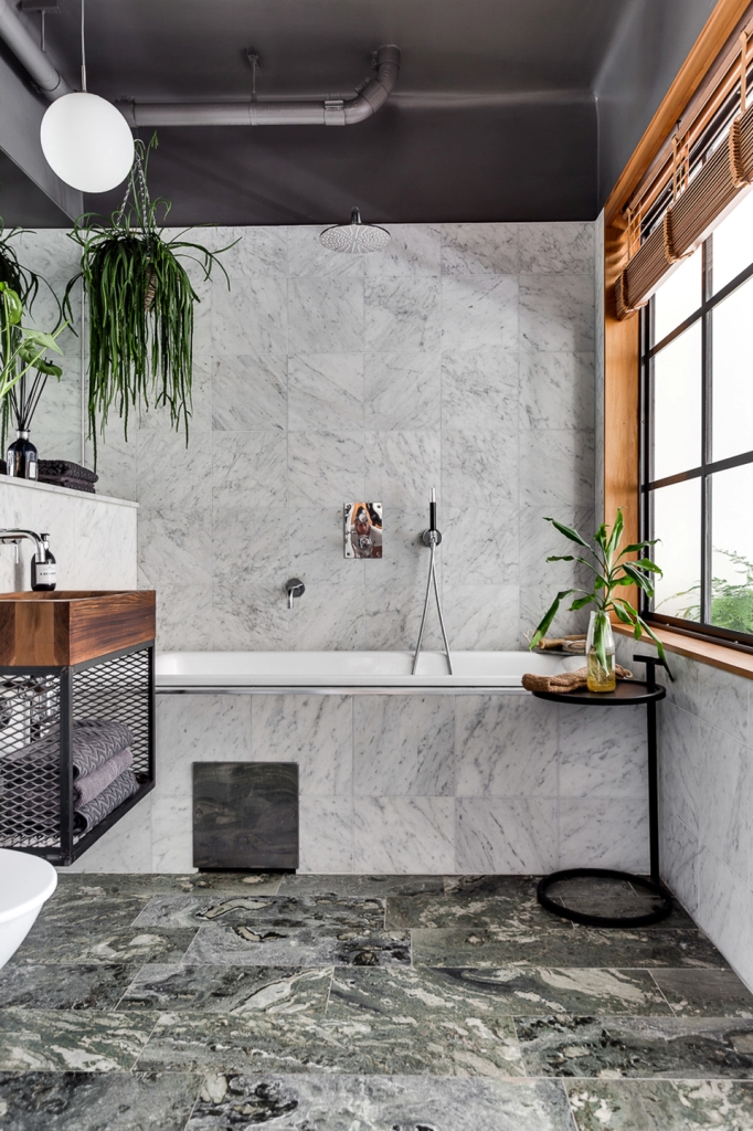 Dit Scandinavisch appartement is anders, maar wel super stoer ingericht!