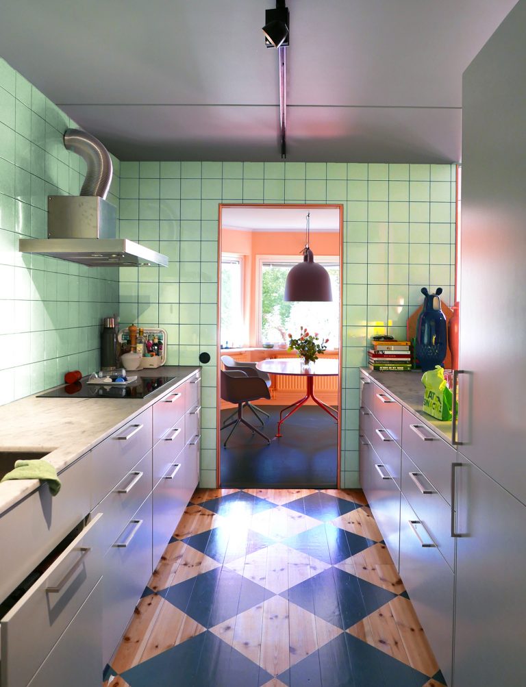vierkante mintgroene tegels keuken achterwand