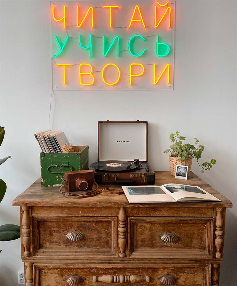 voor liefhebbers van oude platen, is een vintage platenspeler natuurlijk super leuk! voor liefhebbers van oude platen, is een vintage platenspeler natuurlijk super leuk!