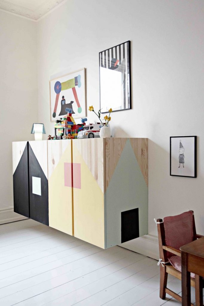 Vrolijke en kleurrijke kinderkamer van Karl Malte