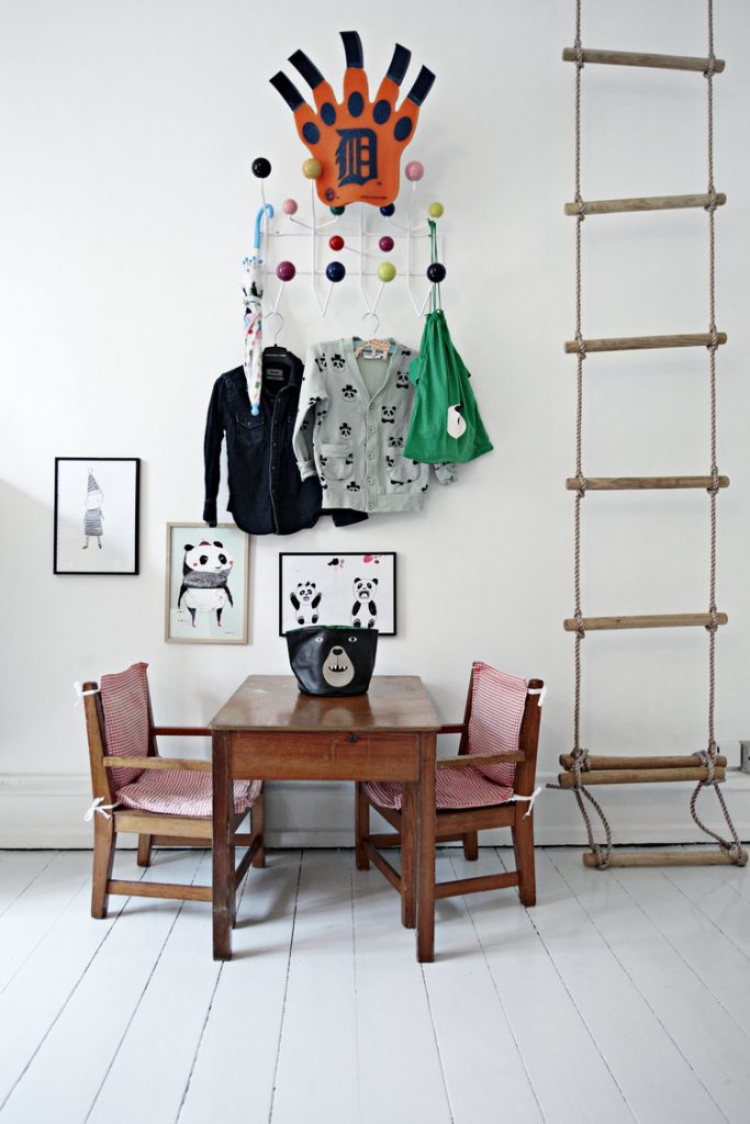 Vrolijke en kleurrijke kinderkamer van Karl Malte