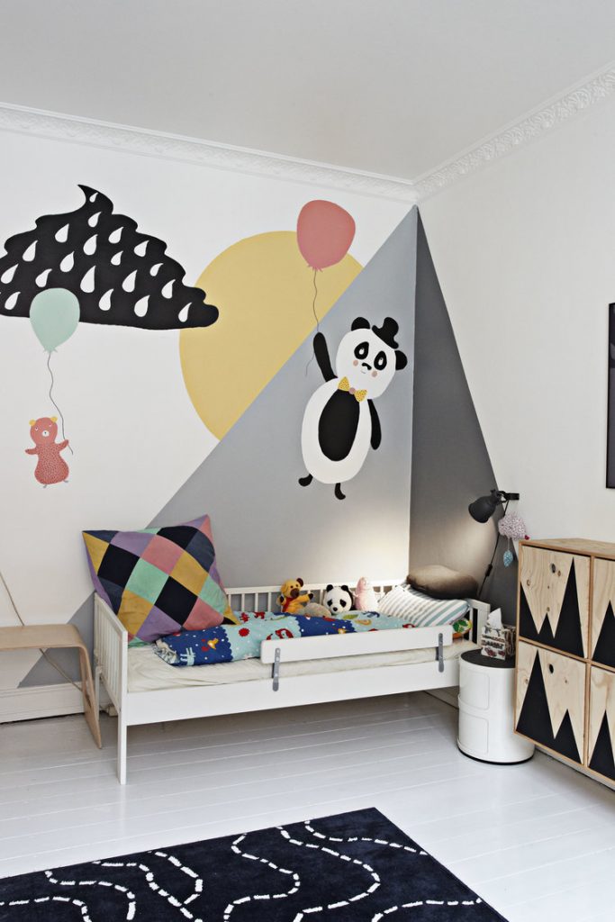 Vrolijke en kleurrijke kinderkamer van Karl Malte