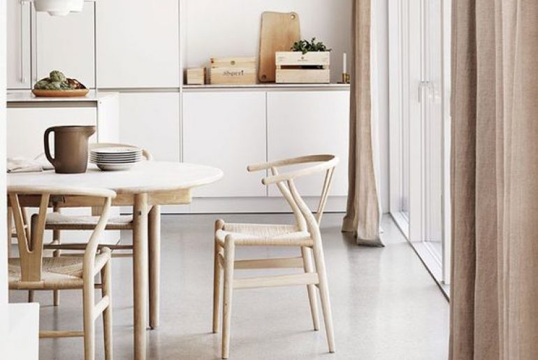 Wishbone chair