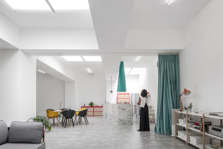 woonkamer ideeen gordijnen scheidingswand