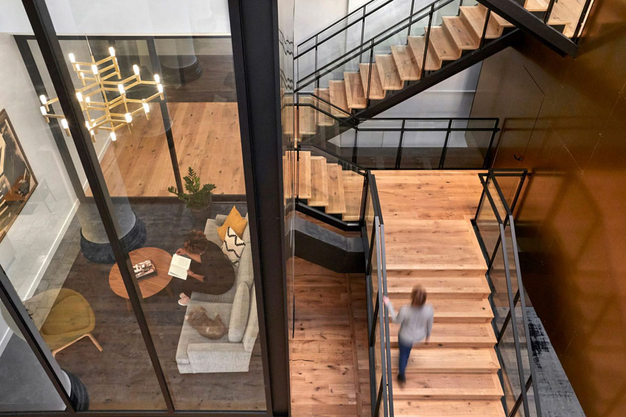 ZGF Architects transformeert het historische Portland-bankgebouw in het kantoor van technologiebedrijf Expensify