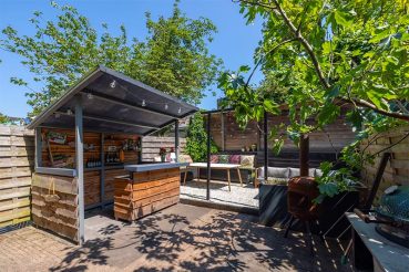 zithoek achterin tuin