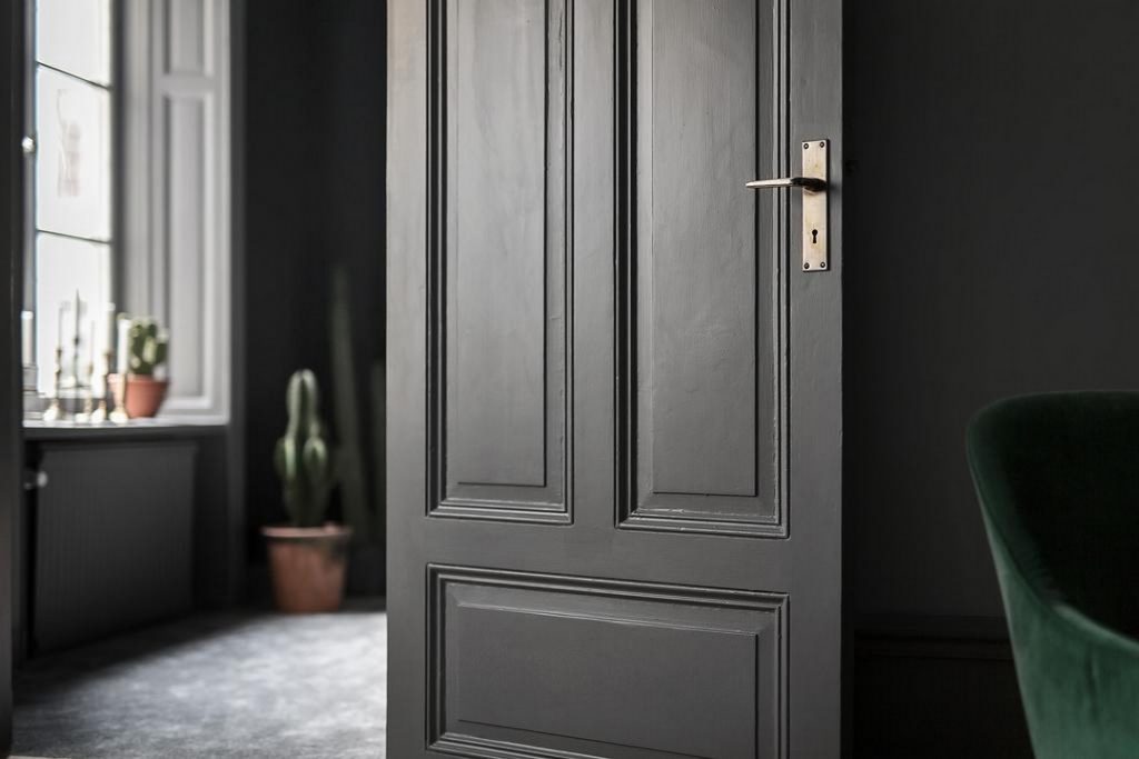 Minimalistische slaapkamer inloopkast combinatie