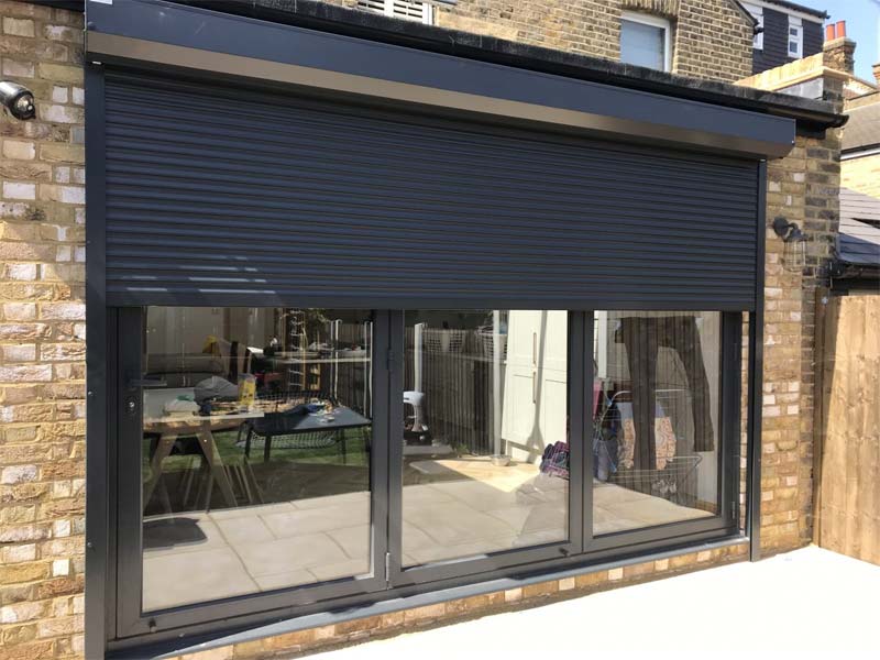 zwarte rolluiken voordelen